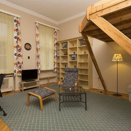 Bpm-Comfortable Home Stay Будапеща Екстериор снимка